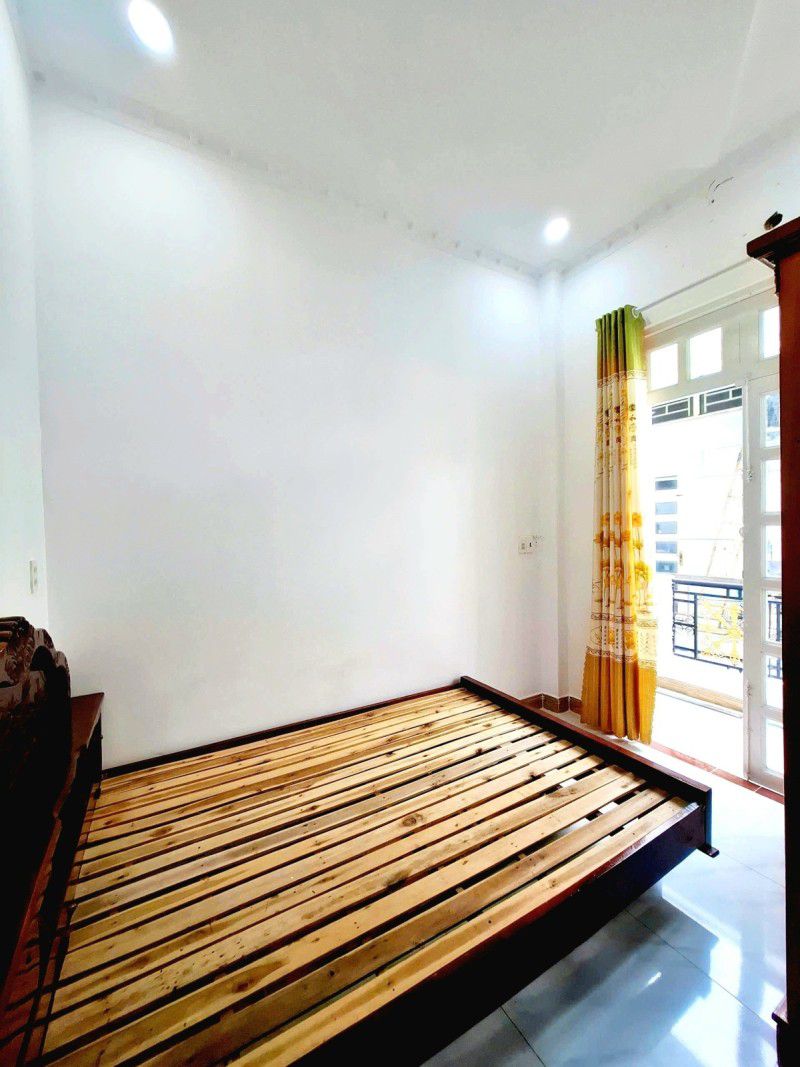 Ô TÔ SÁT NHÀ GẦN MẶT TIỀN, MỄ CỐC QUẬN 8 GẦN Q5, 30M2, 3 TẦNG MỚI ĐẸP CÓ SÂN THƯỢNG , SỔ A4, HẺM BA - Ảnh 3