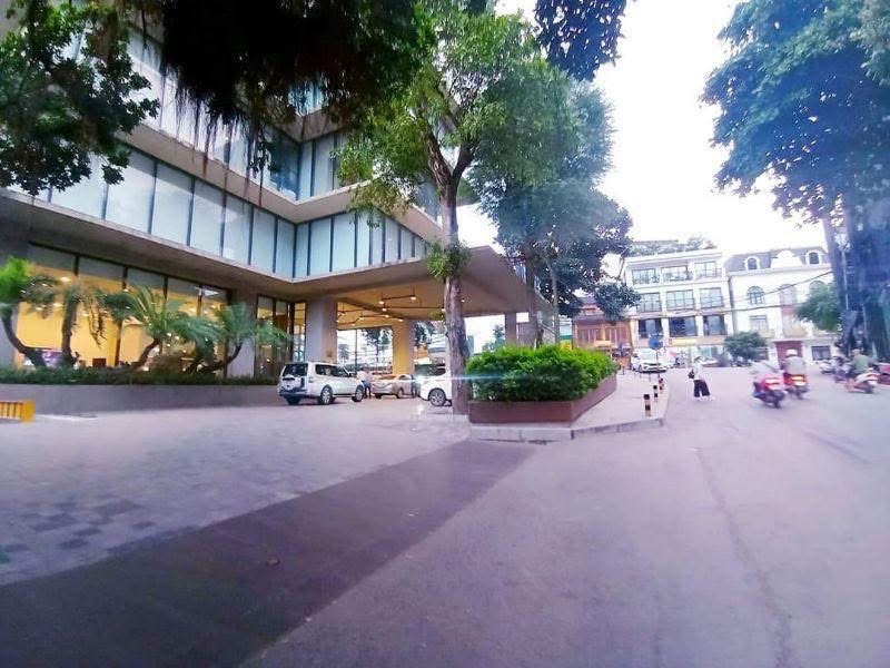 HÀNG ĐỘC, MẶT PHỐ XUÂN DIỆU, TÂY HỒ-KD-VỈA HÈ-Ô TÔ:94/128M X4T, MT 7,6M, GIÁ 69,8 TỶ. - Ảnh chính