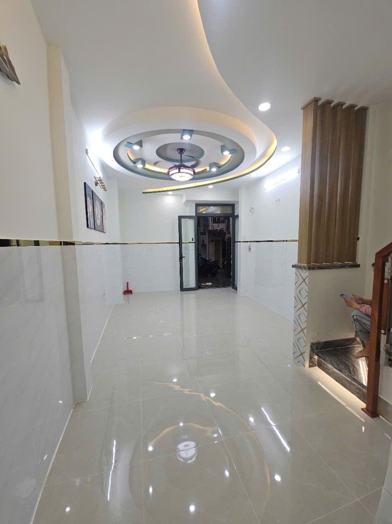 ÂU CƠ QUẬN 11 - 2 TẦNG ÔTÔ ĐỔ CỬA - 2PN 2 WC - CẠNH HXH THÔNG - 37M2 - 3.4 TỶ - Ảnh chính