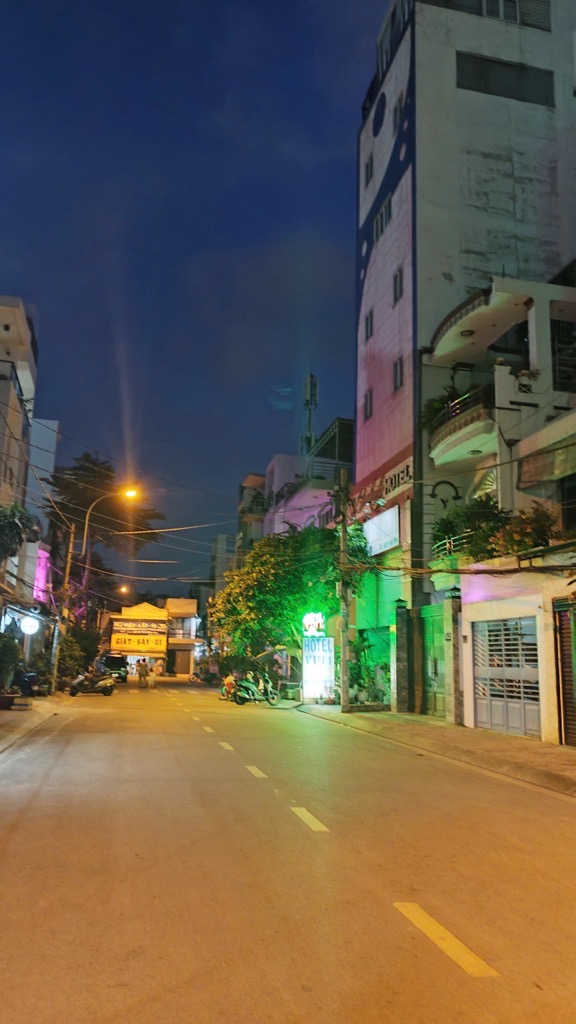 Mặt tiền Đông Hồ, kinh doanh Karaoke, 4 tầng chỉ 9 tỷ 8 - Ảnh chính