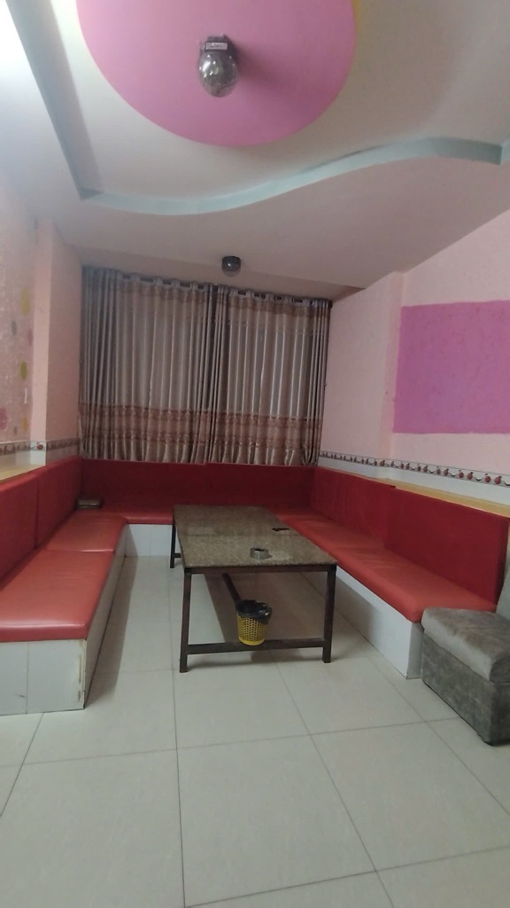 Mặt tiền Đông Hồ, kinh doanh Karaoke, 4 tầng chỉ 9 tỷ 8 - Ảnh 4