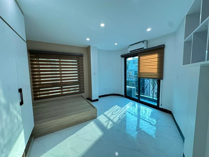 HÒA BÌNH 7_MINH KHAI hn..căn nhà đẹp với diện tích 51,2m2 mặt tiền 7m với 7 tầng lầu đẹp long lanh.. - Ảnh 5