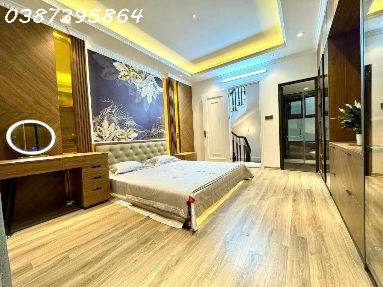 🚨 SIÊU PHẨM NHÀ ĐẸP - MỚI XÂY KÍNH CONG – PHÂN KHÚC 7,XX TỶ TẠI QUẬN CẦU GIẤY - Ảnh 1