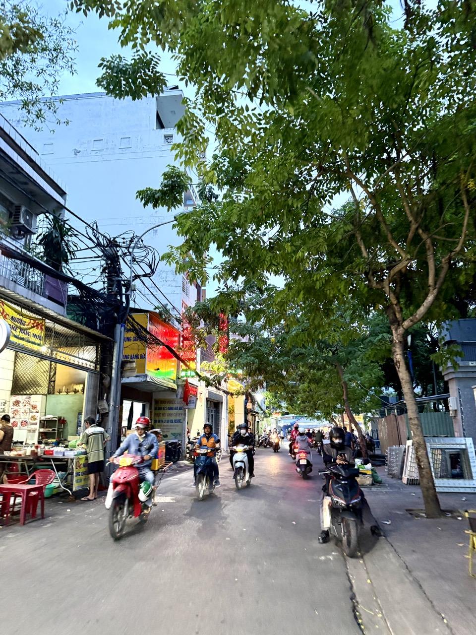 **Bán nhà hẻm 730 Lạc Long Quân, phường 9, Tân Bình; (4,3x13) 3 tầng - Ảnh 4