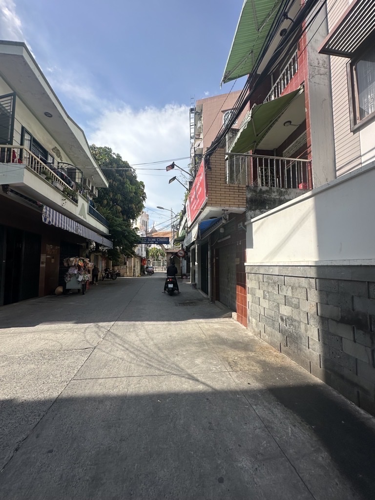 🌼🏦NHÀ NGANG LỚN TÔN THẤT THUYẾT- XE HƠI TỚI CHỖ- KHU VỰC KINH DOANH SẦM UẤT- GẦN CHỢ 200, GẦN - Ảnh chính