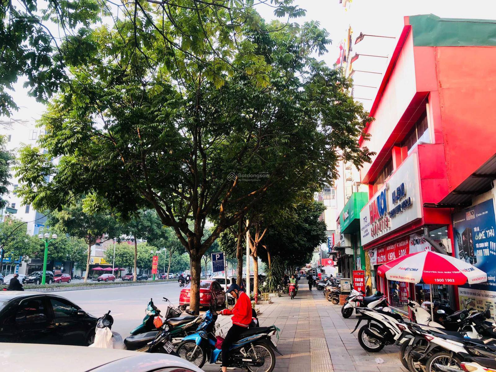 Cho thuê nhà MP Nguyễn Văn Huyên, Cầu Giấy THANG MÁY - VỈA HÈ - KD giá 19 triệu - Ảnh chính