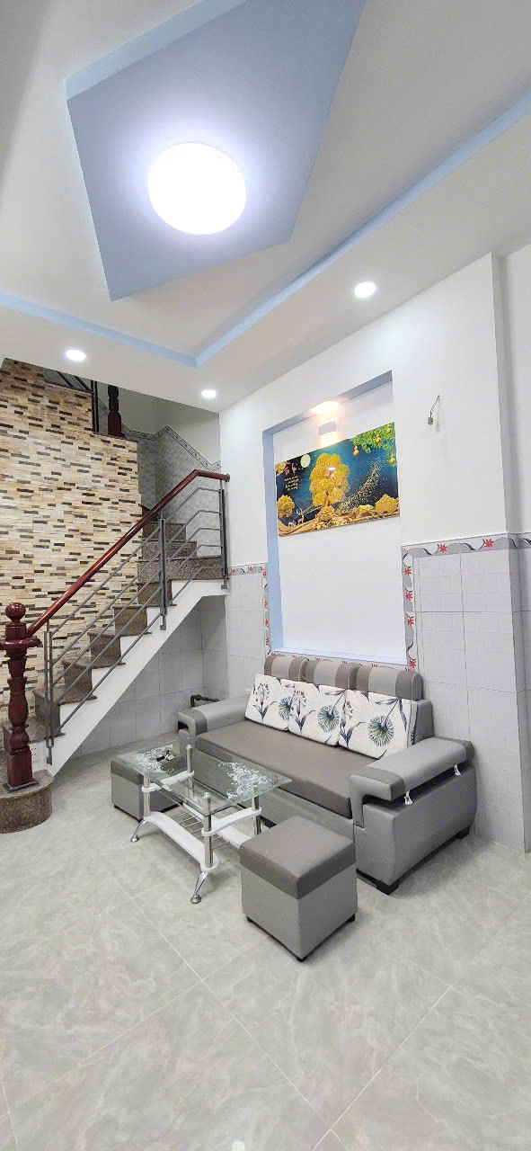 Nhà mới đúc 2lầu/ST hẻm 157 Dương Bá Trạc P1Q8 - Ảnh chính