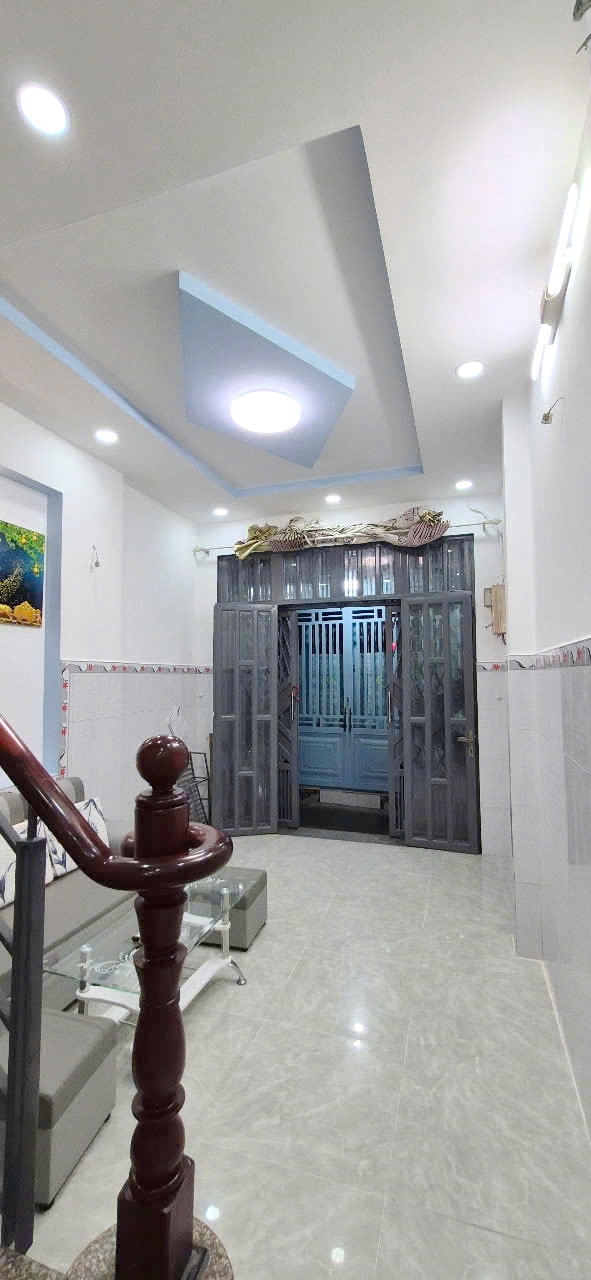 Nhà mới đúc 2lầu/ST hẻm 157 Dương Bá Trạc P1Q8 - Ảnh 1