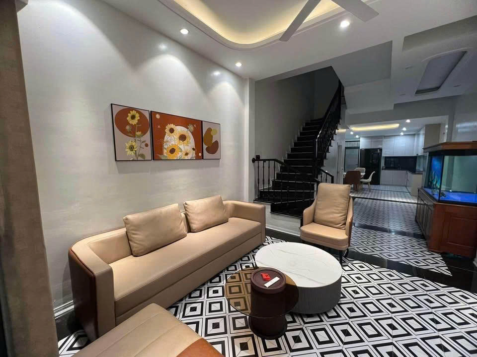 CHÍNH CHỦ BÁN NHÀ 3 TẦNG – FULL NỘI THẤT – CHỈ VIỆC DỌN VÀO Ở - VĨNH YÊN, VĨNH PHÚC - Ảnh chính