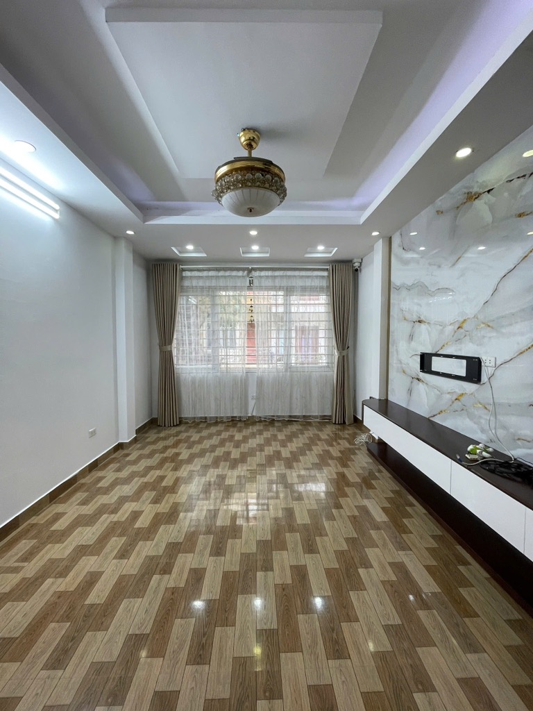 BÁN GẤP NHÀ PHÂN LÔ HOÀNG MAI – THANG MÁY – Ô TÔ TRÁNH – VIEW VƯỜN HOA –GIÁ 15 TỶ - Ảnh 2