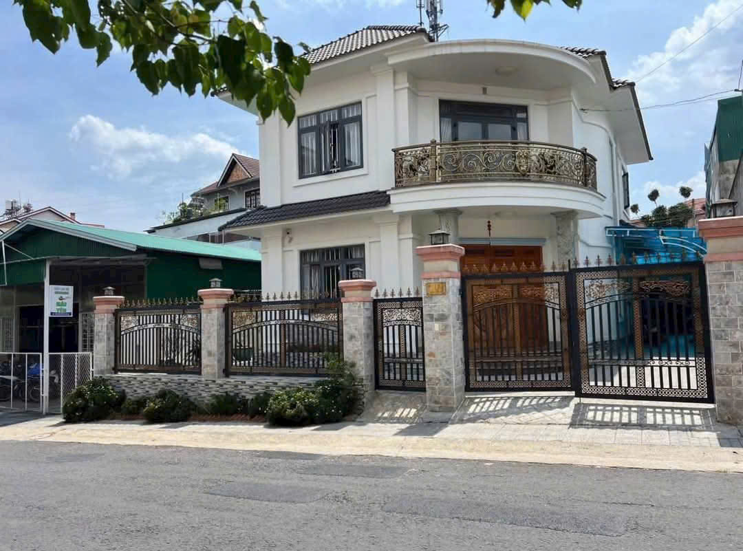 BÁN VILLA - BIỆT THỰ SÂN VƯỜN ĐƯỜNG YERSIN PHƯỜNG 9 TP ĐÀ LẠT - Ảnh chính