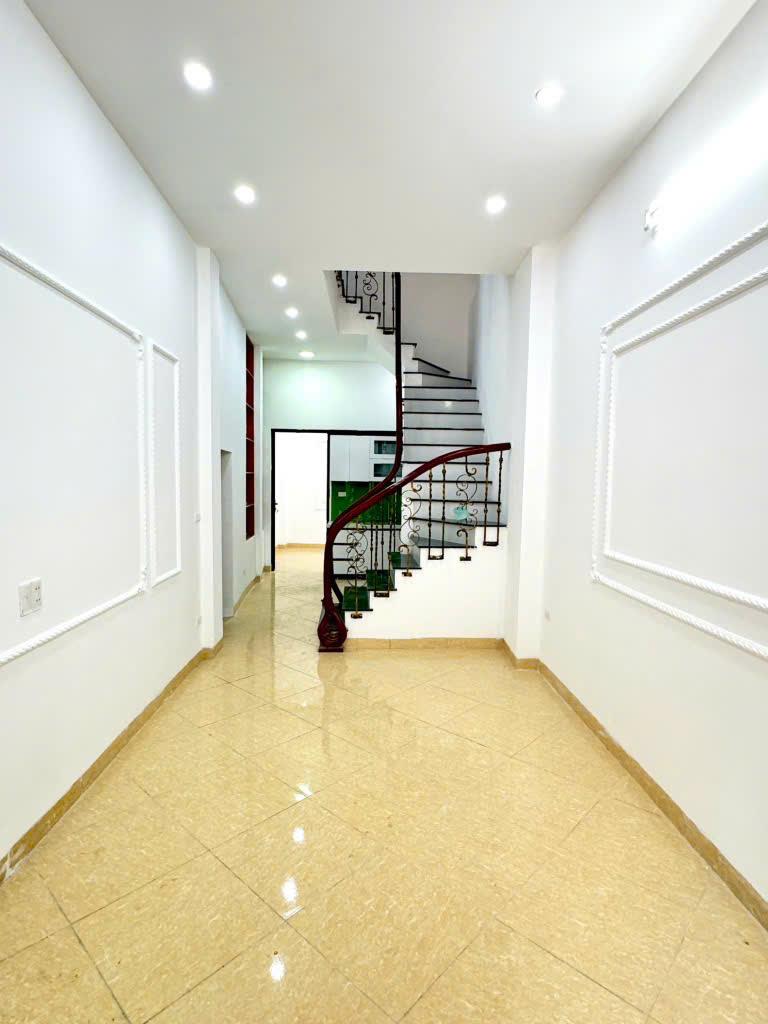 HOÀNG MAI ,LÔ GÓC GẦN PHỐ ,NGÕ NÔNG, Ô TÔ ĐỖ CỔNG - Ảnh 1