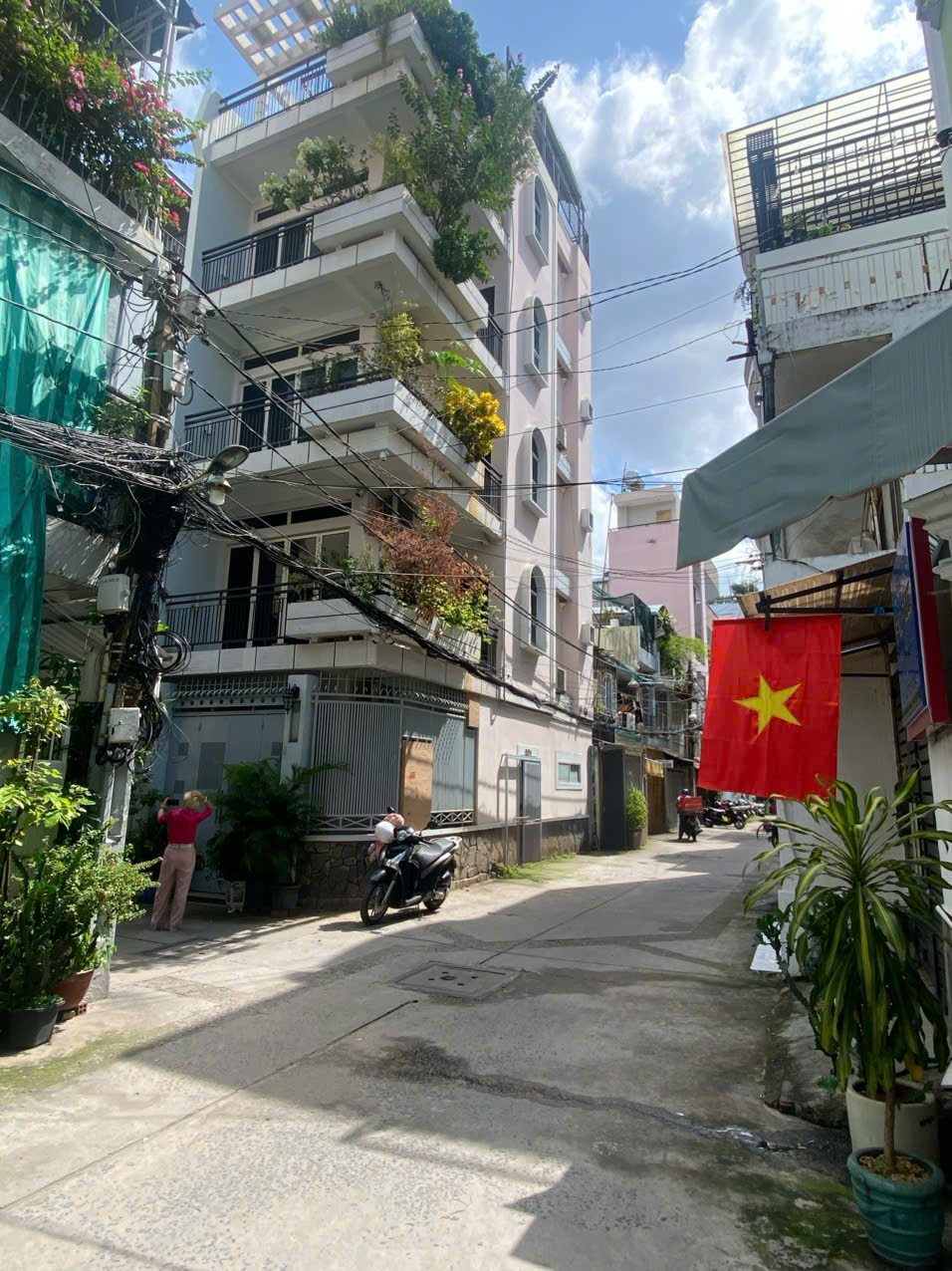 60M2 - 5 TẦNG - TRẦN HƯNG ĐẠO QUẬN 1 - HẺM XE HƠI 5M THÔNG THOÁNG HẺM THÔNG , - Ảnh chính