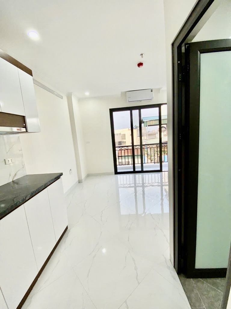 Bán nhà phố Nguyễn Đình Thi, Tây Hồ, mặt ngõ thông, thoáng trước sau, view hồ, 45m, 15.4 tỷ - Ảnh 1