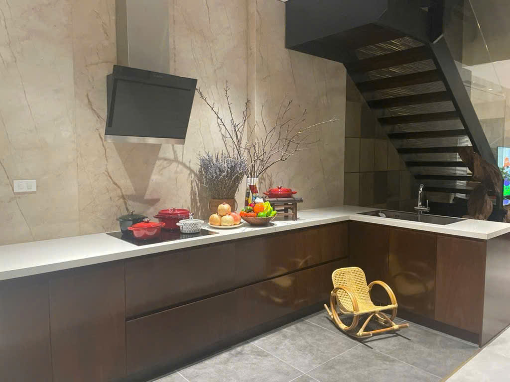 BÁN NHÀ NGHĨA ĐÔ CẦU GIẤY, PHÂN LÔ, VỈA HÈ, ÔTÔ TRÁNH, KINH DOANH, 41M2 x 5T GIÁ 15 TỶ - Ảnh 1