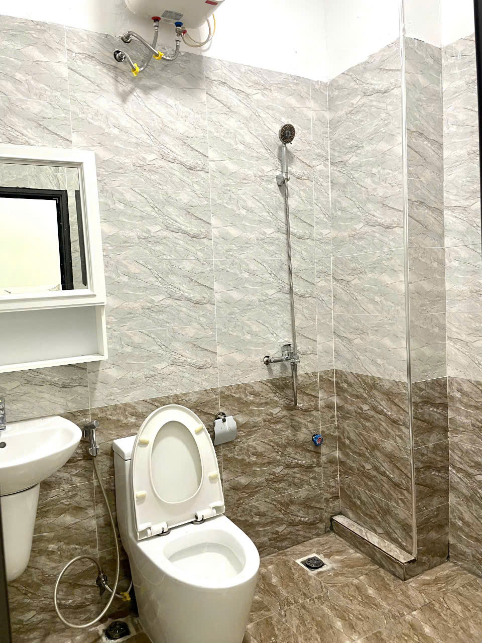 Bán nhà khu phân lô Đội Cấn, giá 13.8 tỷ, gần 80m2x4T, KD dòng tiền - Ảnh 2