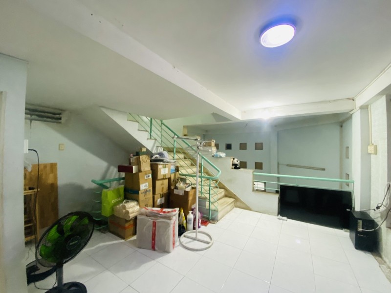 Bán nhà mặt phố Q.2, 116m², 3 tầng, 8.35  tỷ, sổ hồng<br>``` - Ảnh chính