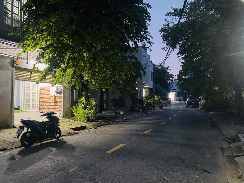 Bán nhà mặt phố Q.2, 116m², 3 tầng, 8.35  tỷ, sổ hồng<br>``` - Ảnh 4