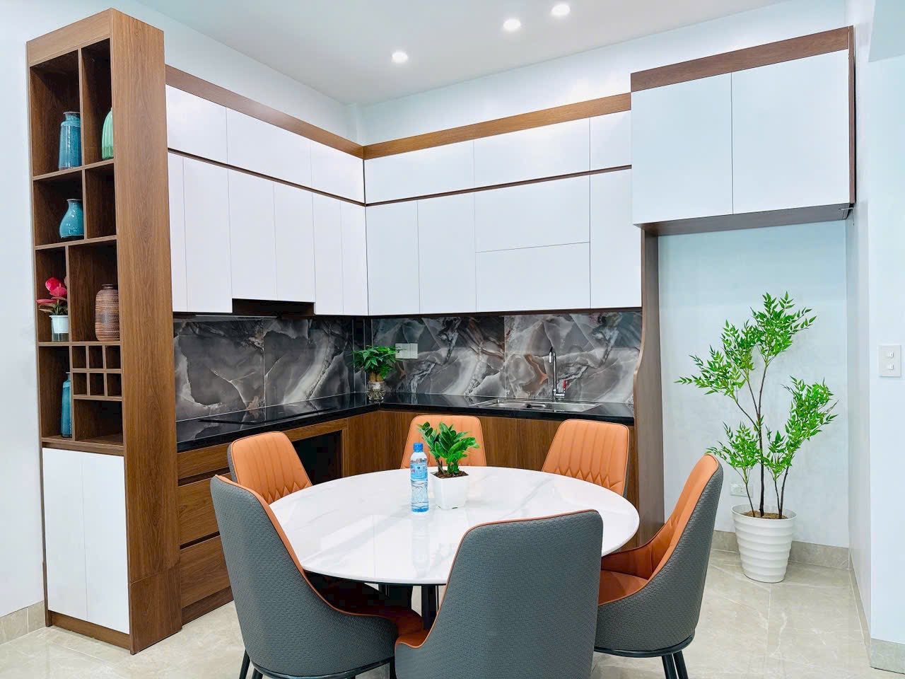 Bán nhà 3 tầng ngõ đường Nguyễn Lương Bằng, TP Hải Dương, 48.5m2, mt 5.65m, 3 ngủ - Ảnh 2