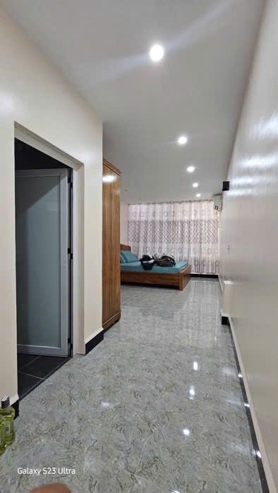 Bán nhà đẹp Tây Hồ, view công viên nước Hồ Tây, ngõ to hai chiều xe 45 chỗ đi qua - Ảnh 4