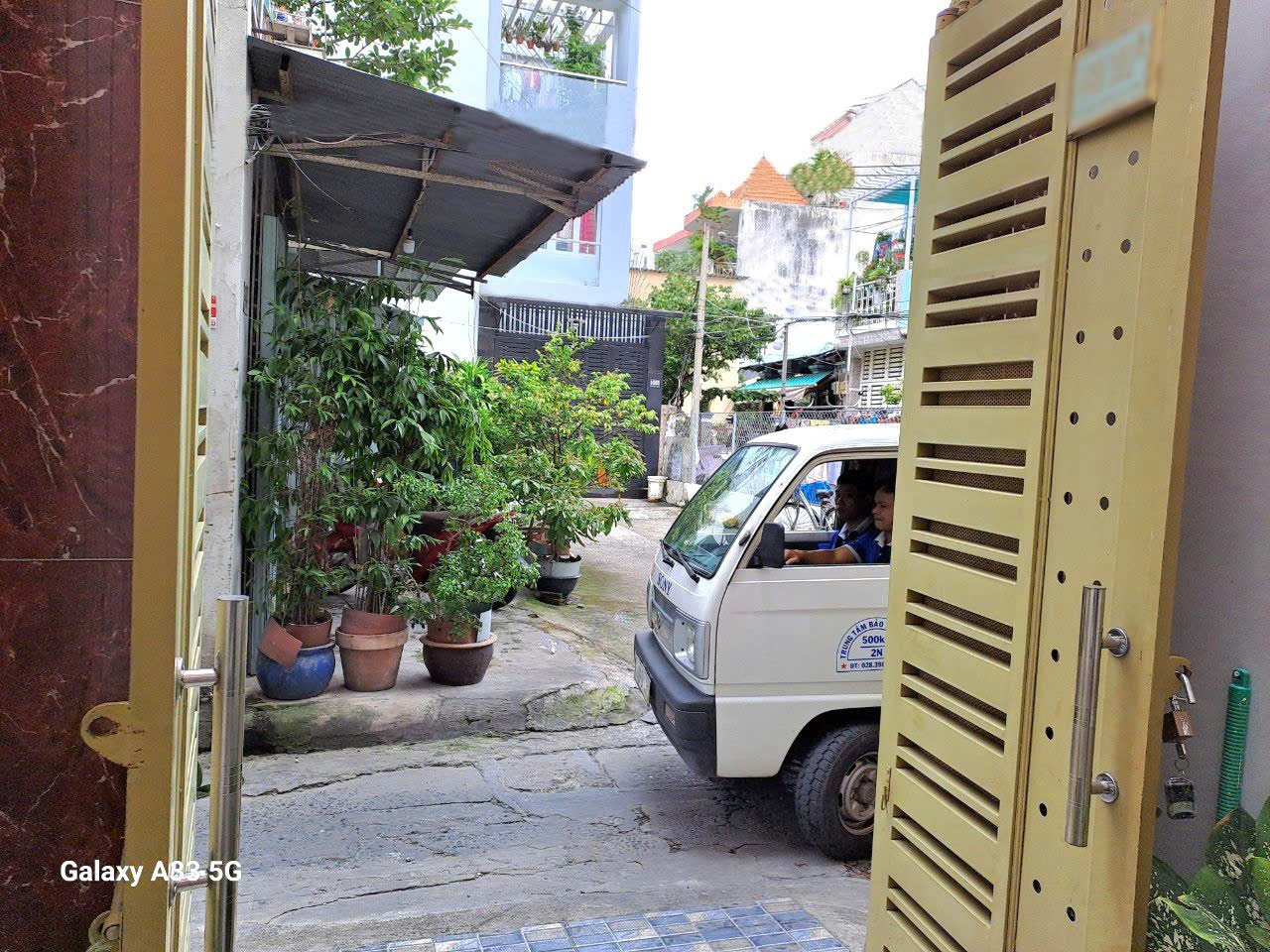 Nhà đẹp mới xây 2022, 84m²  x 4 tầng, hẻm xe hơi, gần ngã tư Phú Nhuận, giá 9 tỷ TL - Ảnh chính