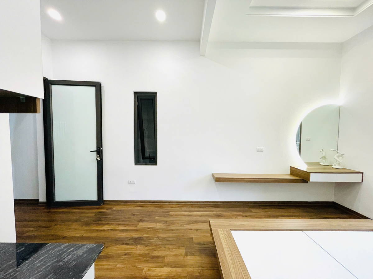 Bán Nhà Cẩm Văn. Đê La Thành. Đống Đa. DT 40m2. MT 4m. Giá 7,18 Tỷ. - Ảnh 1