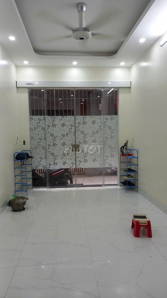 Cho thuê nhà riêng 5 tầng Phú Mỹ, Mỹ Đình đầy đủ tiện nghi gần bến xe chợ trường ĐH - Ảnh 1