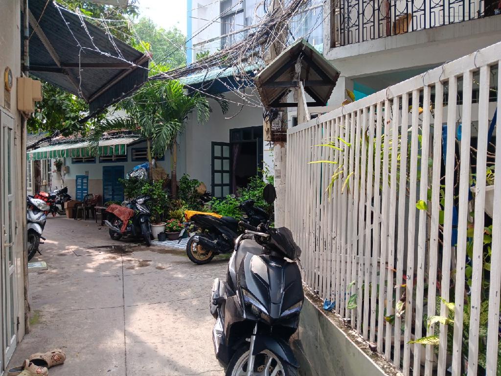 HOT, SIÊU PHẨM, CẦN TIỀN BÁN GẤP NGUYỄN DUY [P14 Q8] DT: 72M2(9X 8M) 2T,3PN CHỈ 4.6 TỶ - Ảnh chính