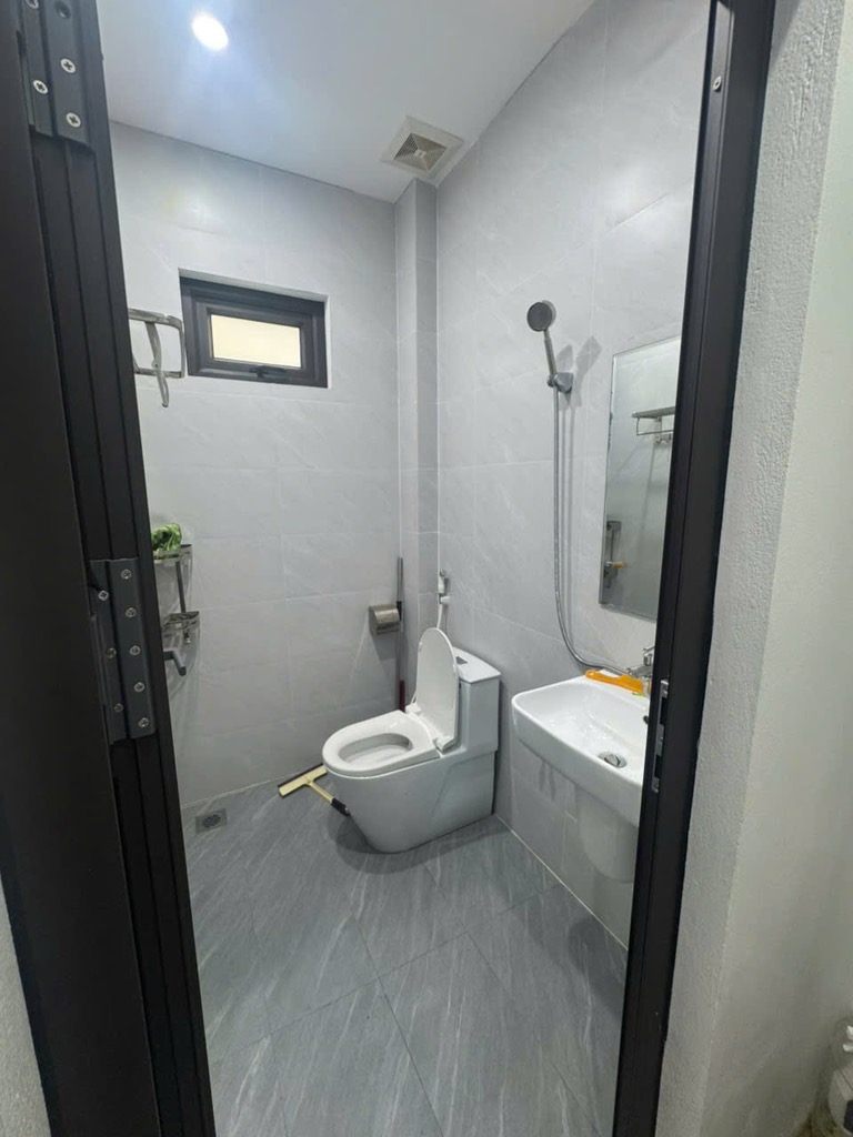 Bán nhà dân 41m xây mới 5 tầng ở Việt Hưng gần Big C Long Biên ngõ oto tránh 10 tỷ 7 - Ảnh 3
