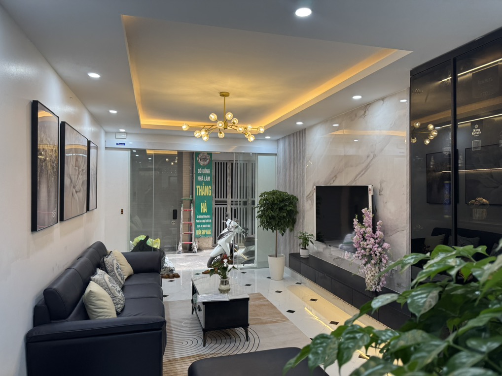 SIÊU PHẨM TÂY HỒ - 5 TẦNG - THANG MÁY - TẶNG FULL NỘI THẤT SỊN - KINH DOANH - Ô TÔ - SỔ ĐẸP - GIÁP - Ảnh 2