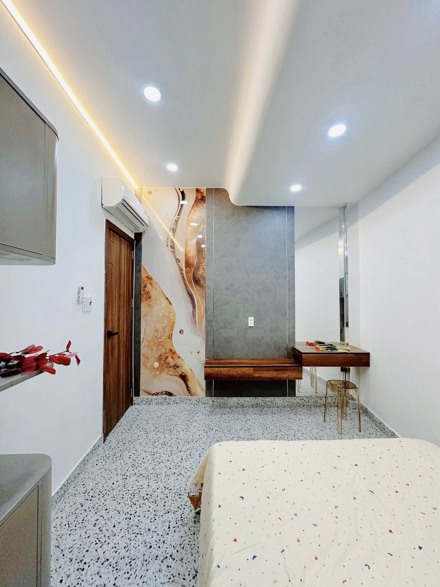 HIẾM NHÀ HXH HOÀNG HOA THÁM - PN - 54M2 - 3 PN -SỔ A4 NỞ HẬU - 7.X - Ảnh 1