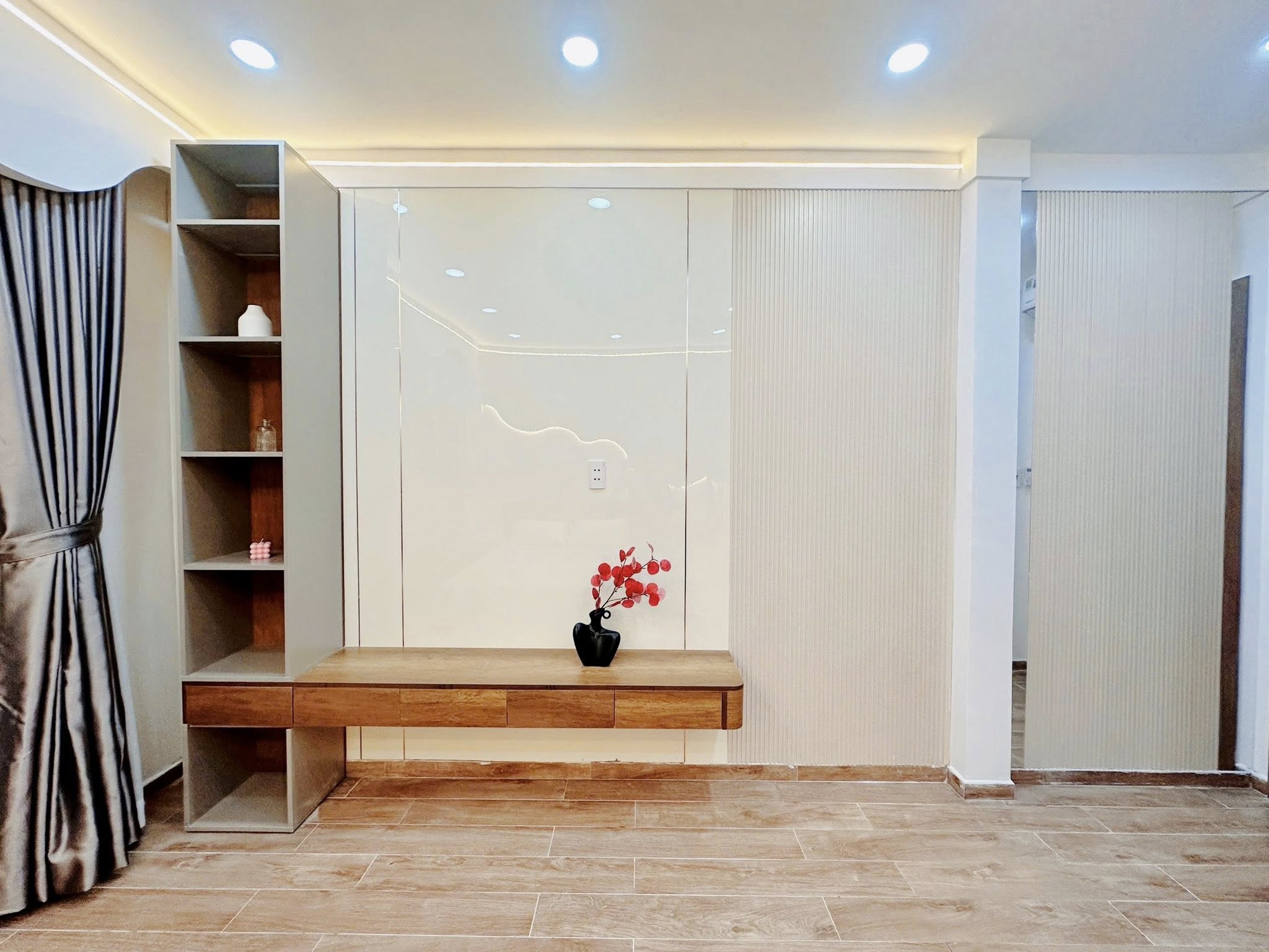 HIẾM NHÀ HXH HOÀNG HOA THÁM - PN - 54M2 - 3 PN -SỔ A4 NỞ HẬU - 7.X - Ảnh 2
