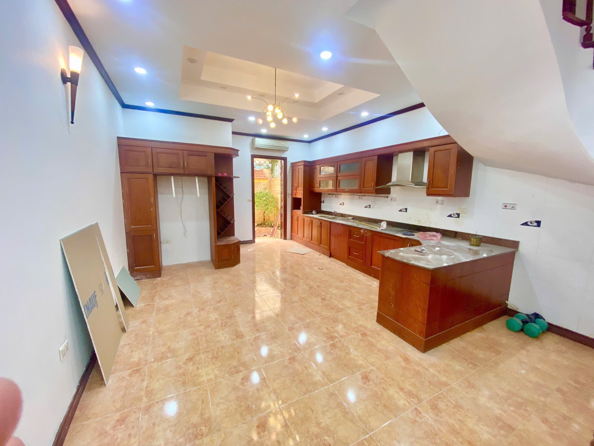 Cho thuê nhà ngõ 118 Nguyễn Khánh Toàn, Cầu Giấy ô tô tránh - vỉa hè 100m x 5T giá 38triệu - Ảnh 1