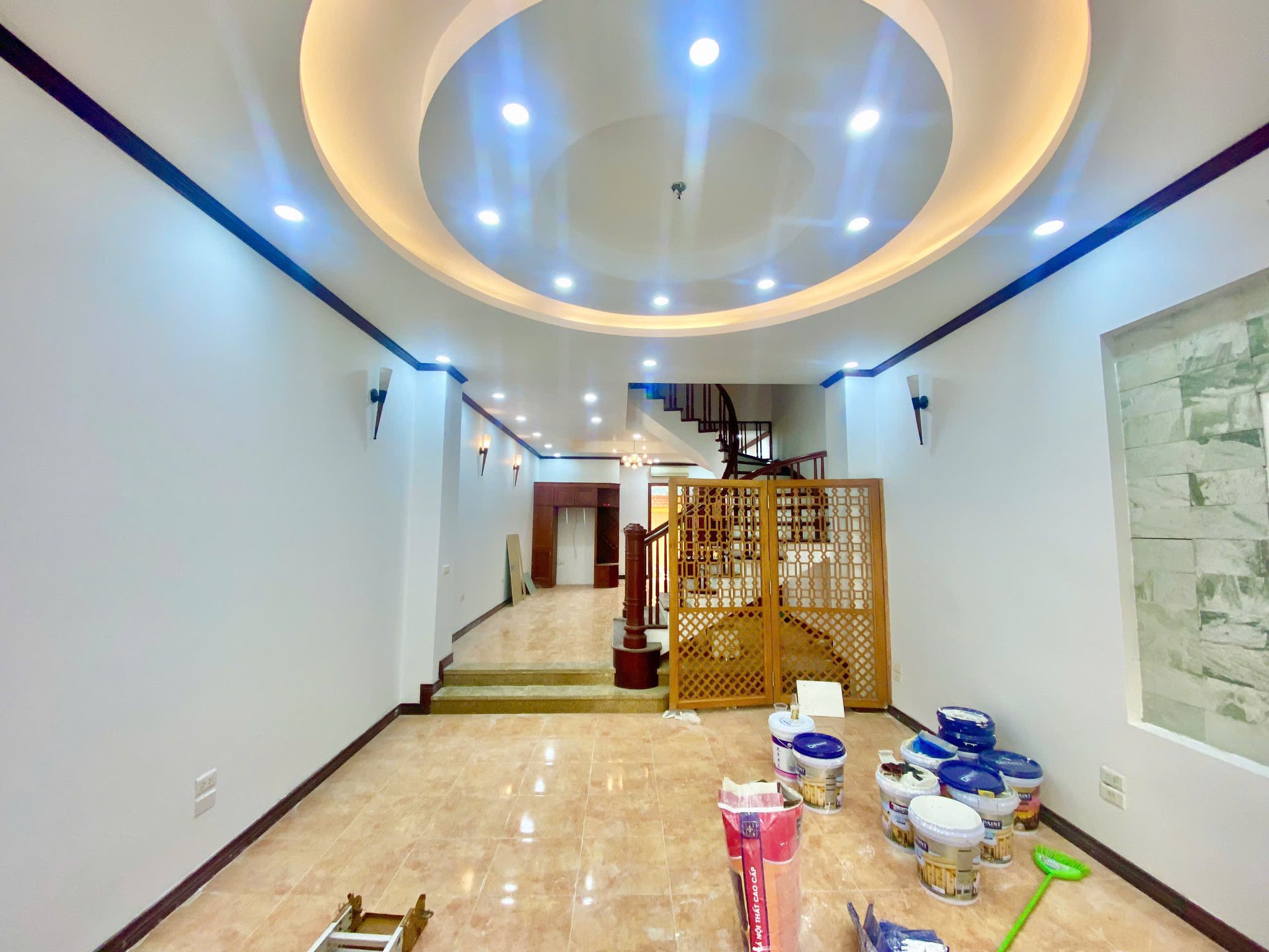Cho thuê nhà ngõ 118 Nguyễn Khánh Toàn, Cầu Giấy ô tô tránh - vỉa hè 100m x 5T giá 38triệu - Ảnh 2