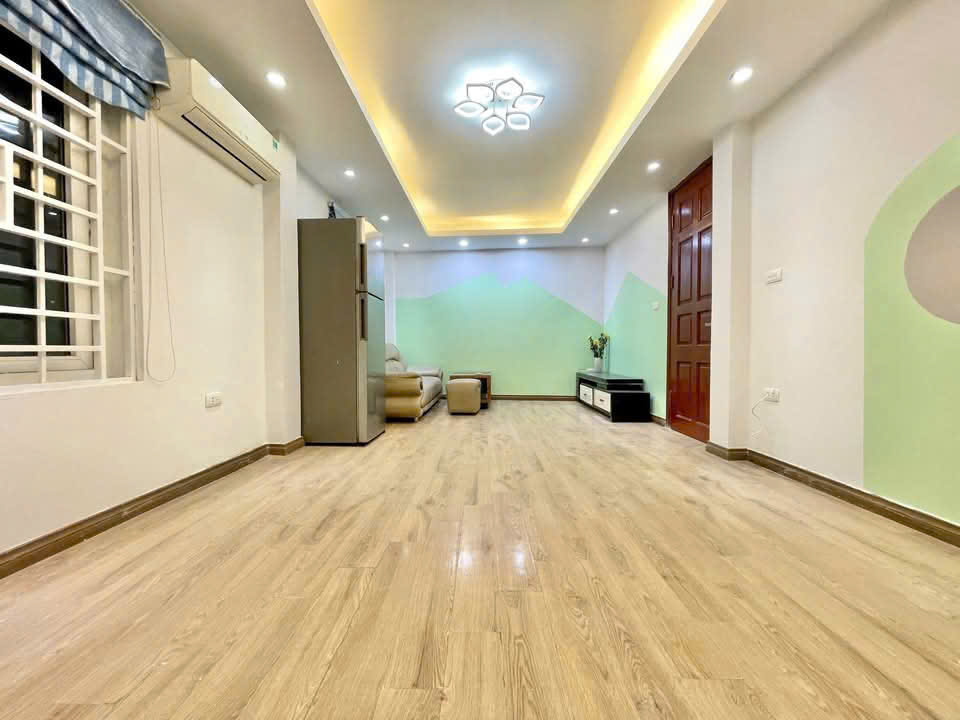 Cho thuê nhà ngõ 1197 Giải Phóng Hoàng Mai 80m x 4T, 8P giá 15tr, CHDV, nhóm, gia đình - Ảnh 1