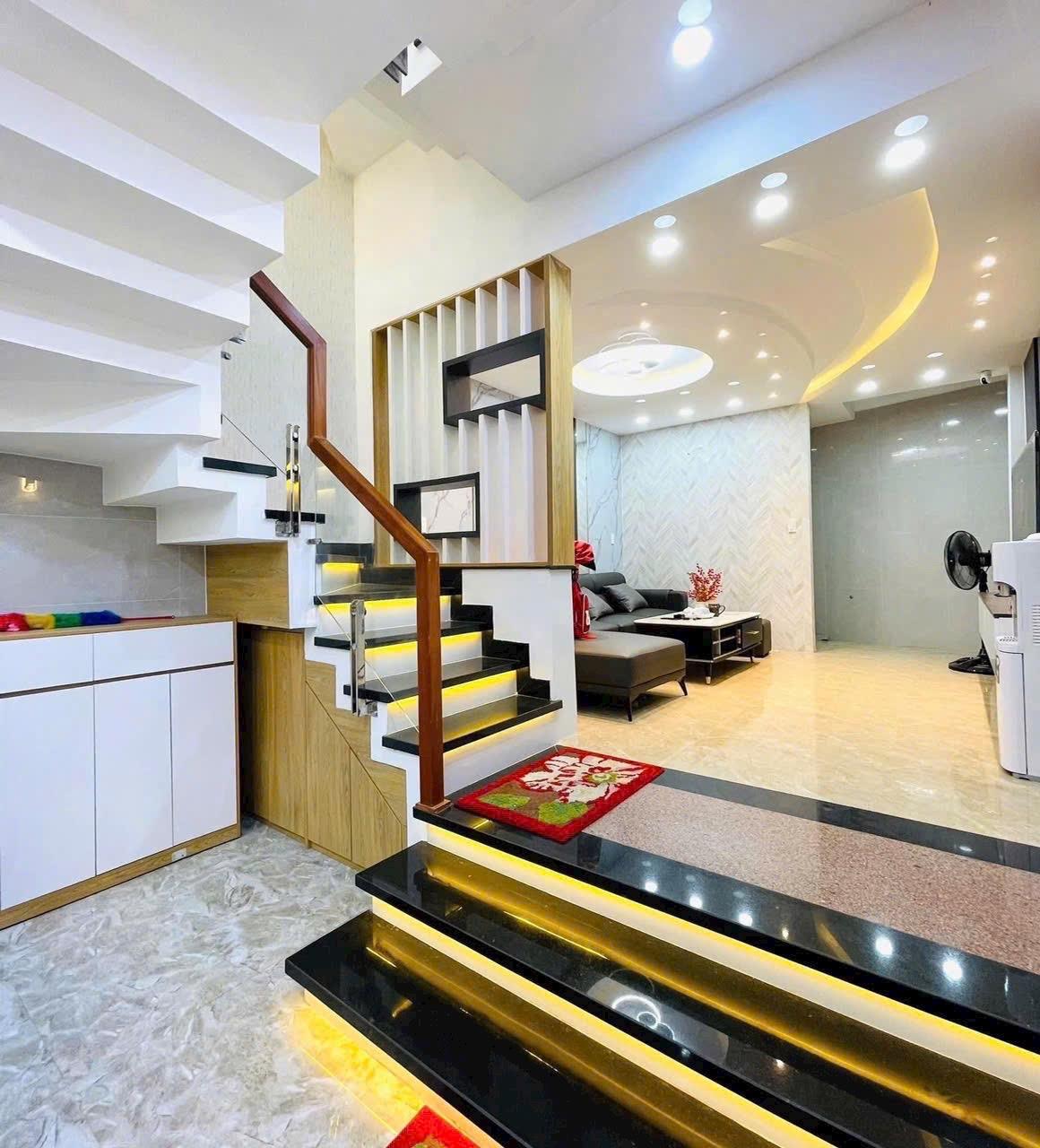 --Bán nhà HXH Cộng Hòa, phường 4, quận Tân Bình; (4*12) 3 lầu mới cứng - Ảnh 1