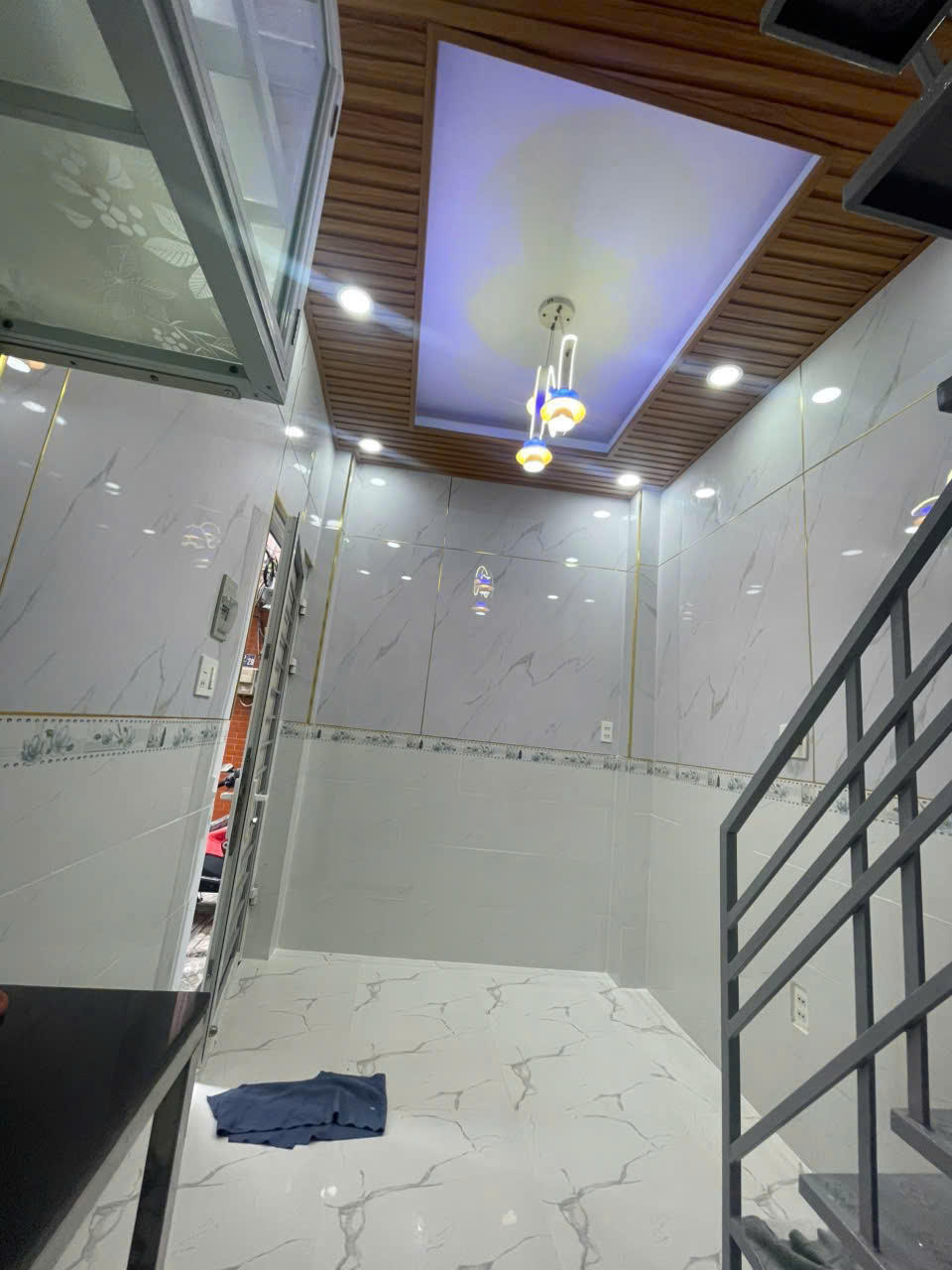 BÁN NHÀ TẠI TRUNG TÂM QUẬN 1, HẺM 3M NGUYỄN VĂN CỪ, P. CẦU KHO, QUẬN 1 - Ảnh 1