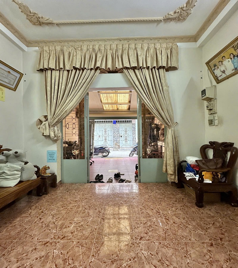 Bán nhà HXH thông ngay Lăng Cha Cả, P4, Tân Bình, 100m2, 3 tầng, ngang 5m. 6 Phòng Ngủ - Ảnh 1