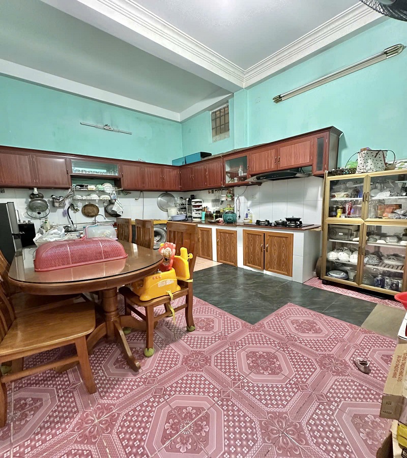 Bán nhà HXH thông ngay Lăng Cha Cả, P4, Tân Bình, 100m2, 3 tầng, ngang 5m. 6 Phòng Ngủ - Ảnh 2