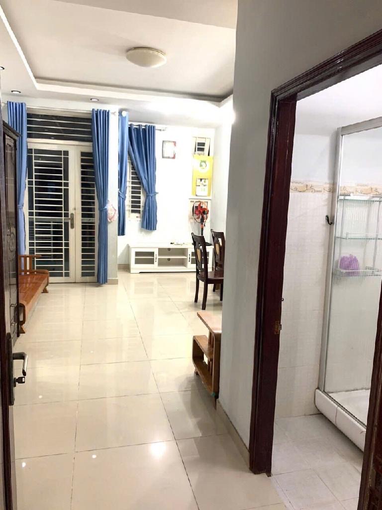 CÁCH  VÀI CĂN CÓ XE HƠI - NHÀ 4 TÂNG CÓ DT KHỦNG- THONG RA XÓM CHIẾU, GẦN CHỢ 200- NĂM TRÊN CUNG - Ảnh 3