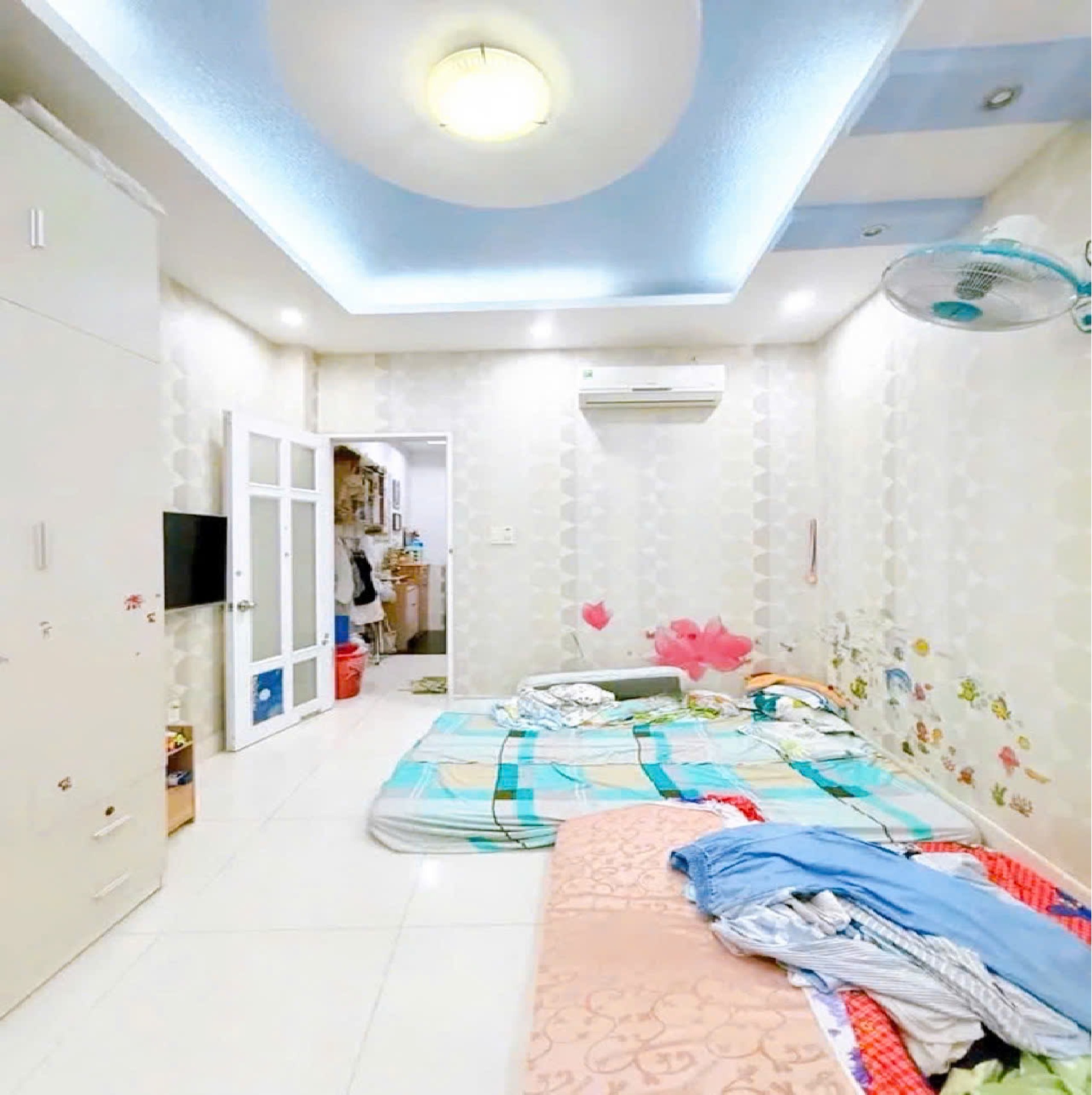 Bán nhà hẻm Bành Văn Trân, QUẬN TÂN BÌNH, ngay Cách Mạng Tháng Tám, 3.2 x 9.6 m, Giá 5.6 tỷ - Ảnh 4