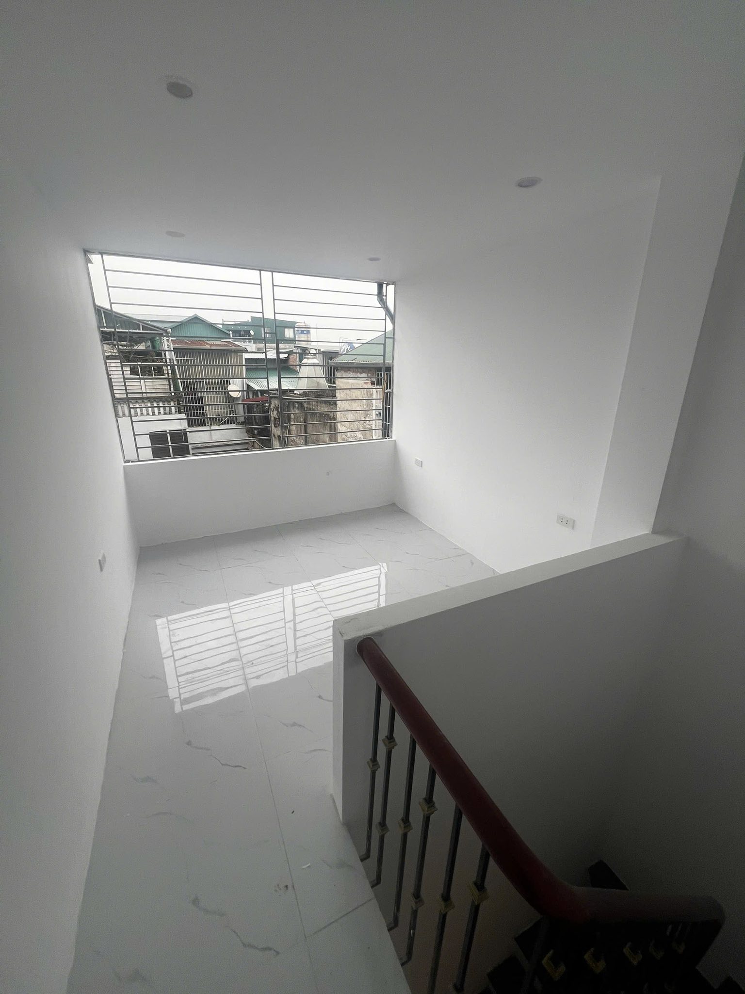 Bán nhanh nhà đầu ngõ Nguyễn Khiết, giá 4 tỷ, 20m2x5T, ẢNH THẬT - Ảnh 2