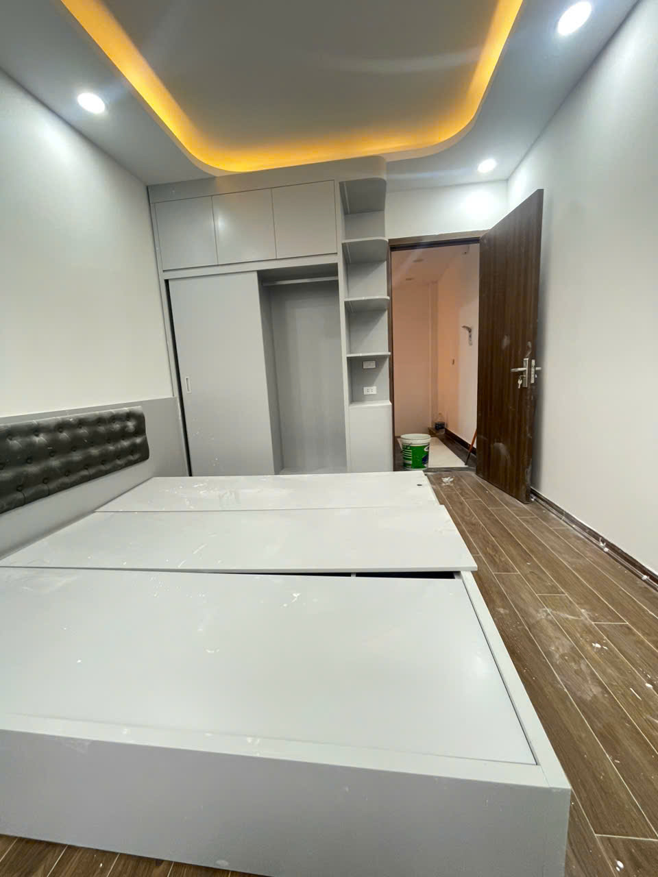 Bán nhà  ngũ hiệp, Thanh Trì,5 tầng ,mới koong, ô tô đỗ cửa,kinh doanh nhỏ chỉ nhỉnh 5đ - Ảnh 3