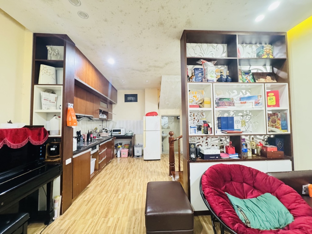 Bán nhà Đội Cấn, Ba Đình, ngõ nông, 42m2, 4 tầng, Mt 4.5m, chỉ 9.1 tỷ - Ảnh chính