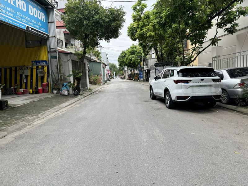 Bán nhà cấp 4 mặt ngõ 80 Hoa Lâm, Long Biên - 62,9m2 ô tô tránh, kinh doanh sầm uất - Ảnh chính