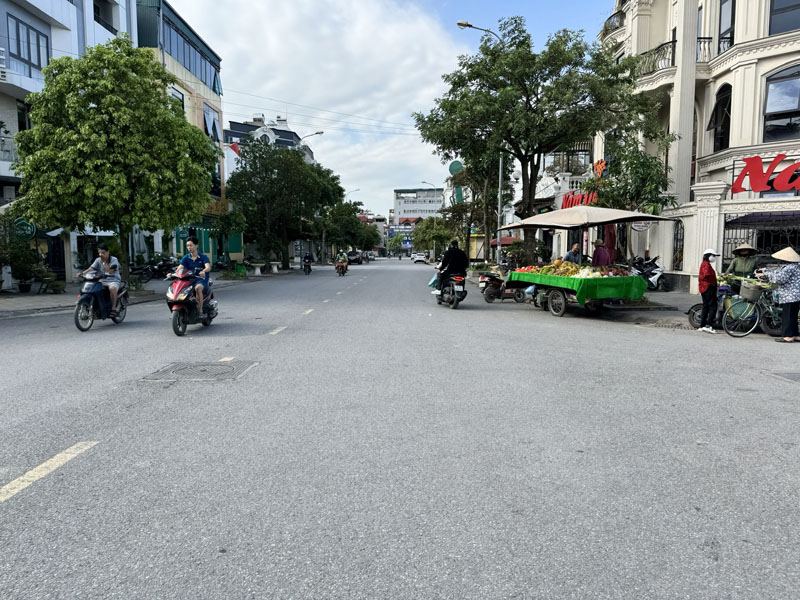Shophouse Áp Góc Sông Hồng 94,5m2 – Trung Tâm Gia Lâm, Kinh Doanh Sầm Uất, Sổ Đỏ Lâu Dài - Ảnh 1