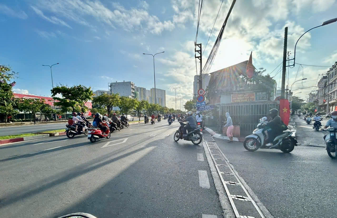 Cho thuê Lô đất 2 mặt tiền Võ Văn Kiệt, Quận 8. Giá thuê 170tr/th - Ảnh chính