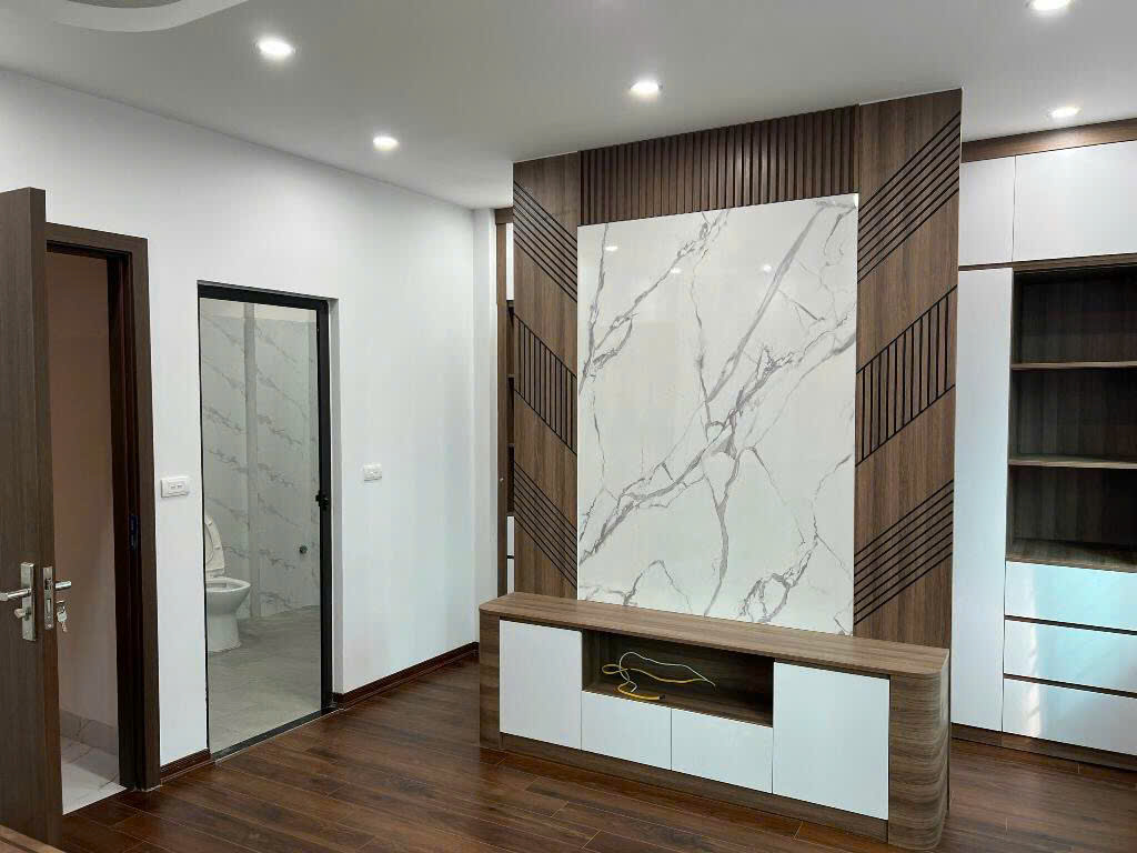 BÁN NHÀ 4 TẦNG + 1 TUM SIÊU ĐẸP TẠI THƯỢNG CÁT, BẮC TỪ LIÊM – Ô TÔ ĐỖ CỬA – TIỆN KINH DOANH - Ảnh 1