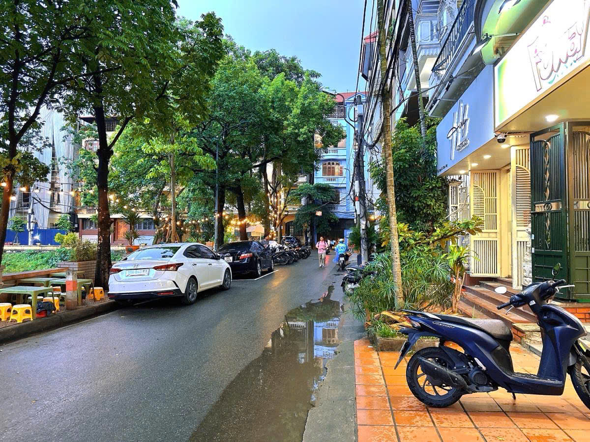 PL CHÙA LÁNG VIEW HỒ - KINH DOANH - Ô TÔ TRÁNH 50m2 5 tầng MT 4.2m Giá 28.8 tỷ - Ảnh chính