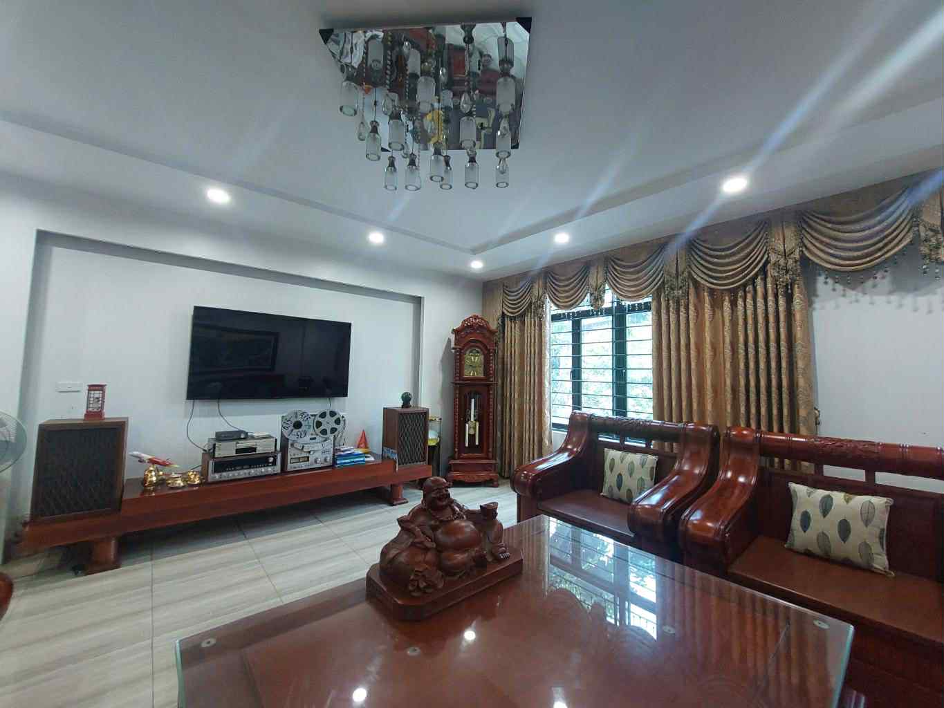 Siêu phẩm Lâm Hạ view vườn hoa, 81m x 5 tầng, mặt tiền 6m, vỉa hè, 3 ôtô tránh nhau - Ảnh 1